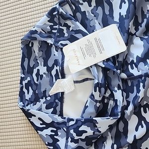 Fabletics high waisted Capri powerhold blue camo M